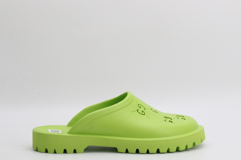 g*u*i sandals low